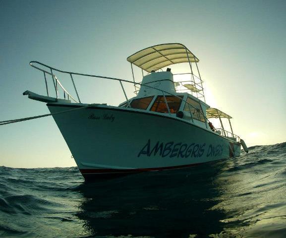 Ambergris Divers Resort サン・ペドロ エクステリア 写真